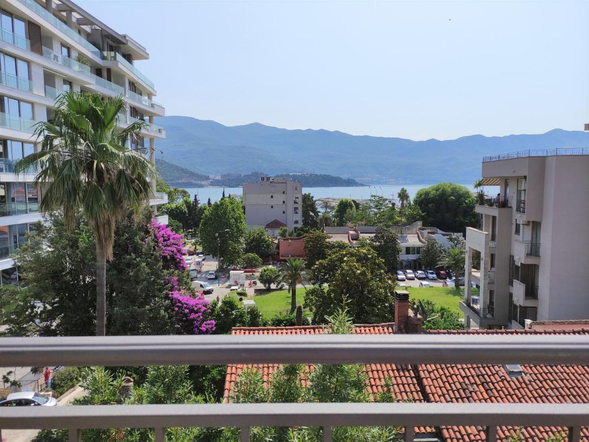 Apartments Mara Lux Budua Esterno foto